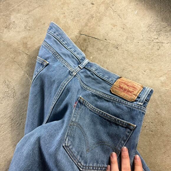 Vintage VTG Y2K Levi’s 550 Relaxed Fit Jeans - Picture 3 of 8